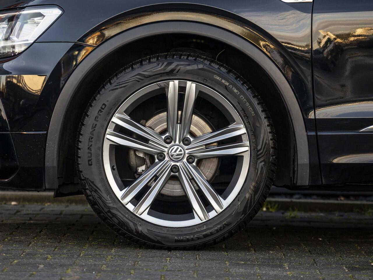 Volkswagen TIGUAN 1.5 TSI ACT R-line Trekhaak wegklapbaar R-line ext. trekh. wegklapbaar.
