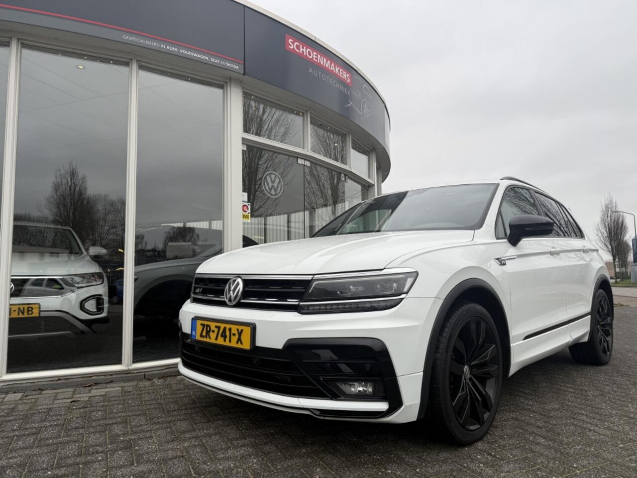 Volkswagen TIGUAN 1.5 TSI Highl. Bus R-line 150 pk