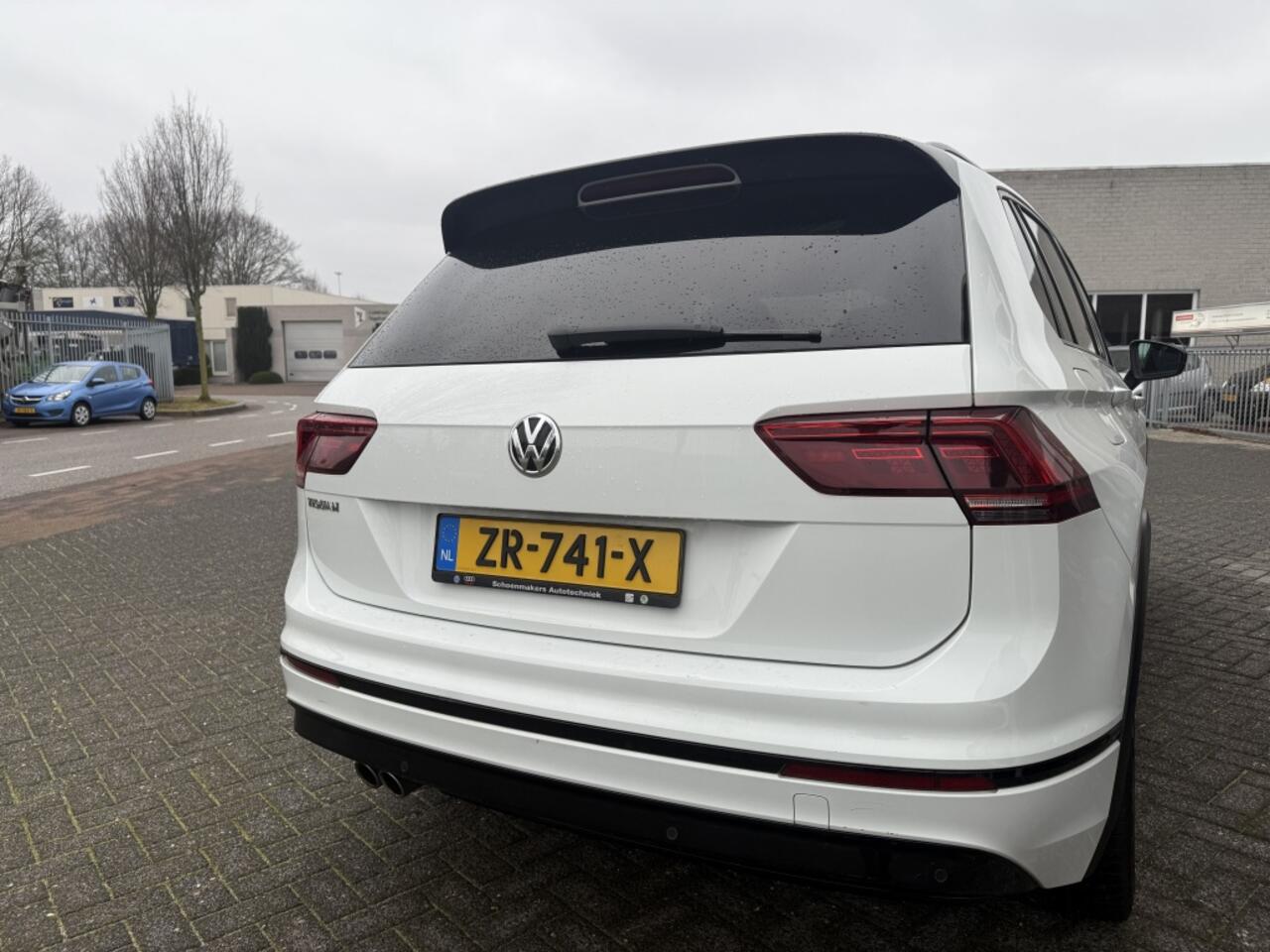 Volkswagen TIGUAN 1.5 TSI Highl. Bus R-line 150 pk