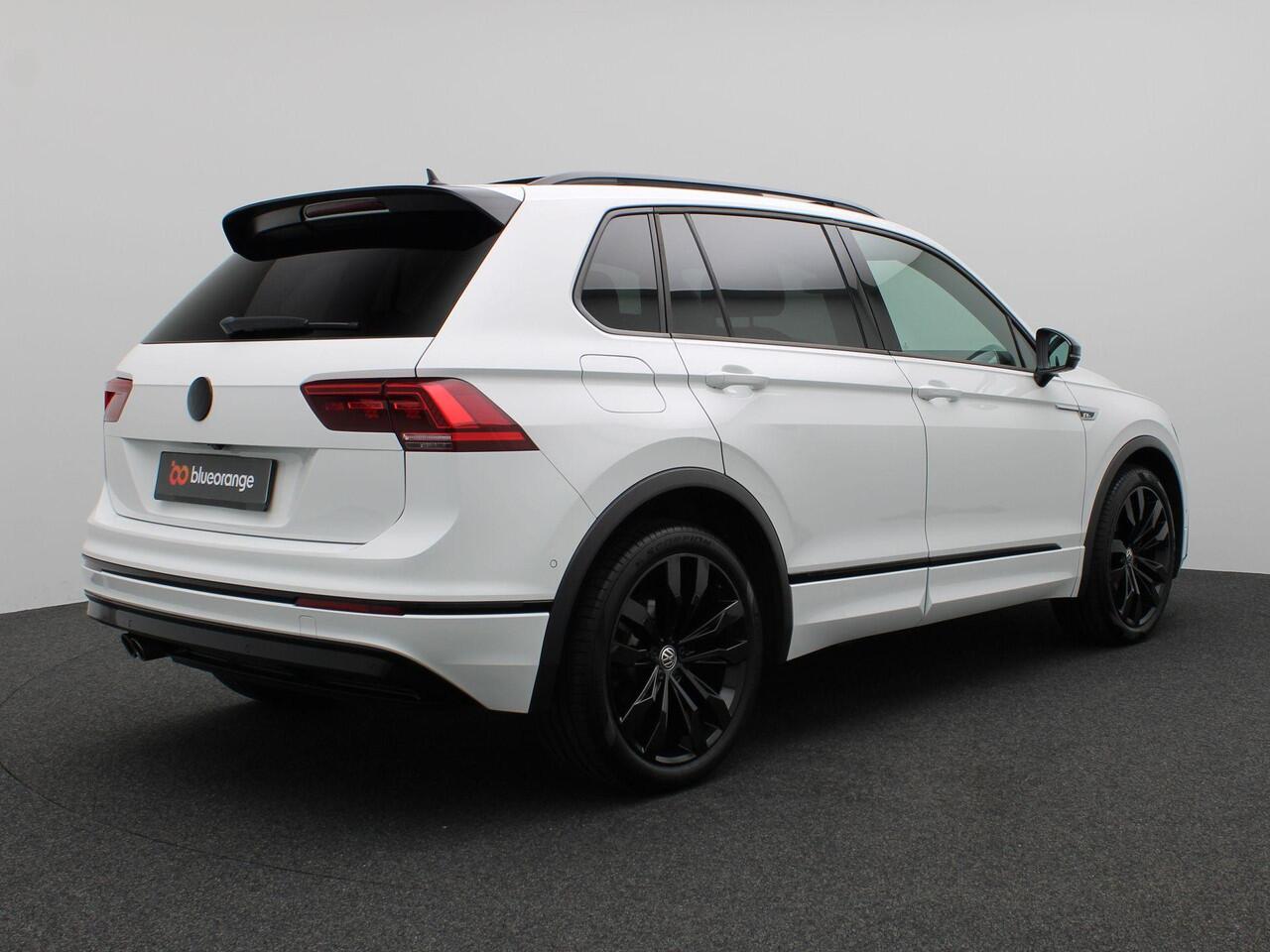 Volkswagen TIGUAN 1.5 TSI ACT Highline Business R 150PK DSG R-line, Black Style, Pano-Schuifdak, 20" LM Velgen, Keyless, Sportonderstel, Alarm, Achteruitrijcamera, Adaptieve Cruise Controle, Elektr. Achterklep