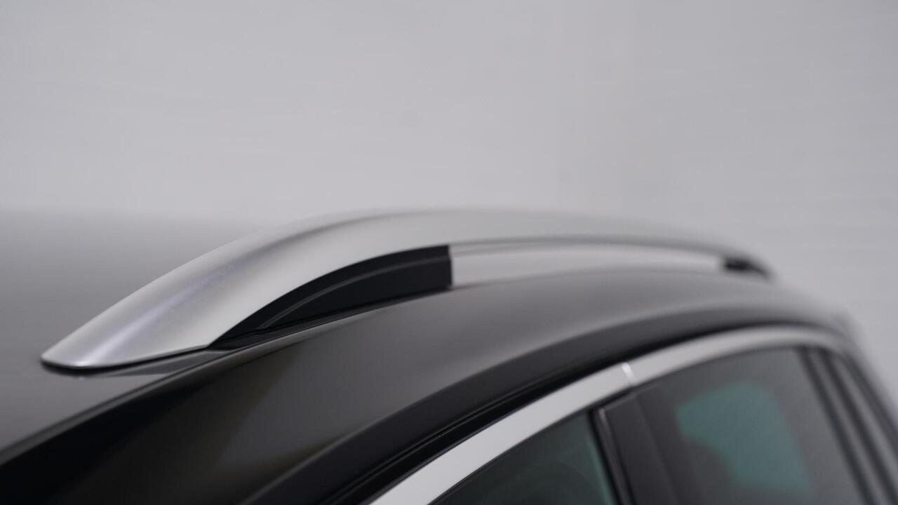 Volkswagen TIGUAN 1.5 TSI Comfortline Business 1e eigenaar NAP R-Line 19-inch lmv digitale-cockpit PDC v+a Distance controle Climate-controle Privat-glas DAB Navi full Park-pilot elektrische achterklep