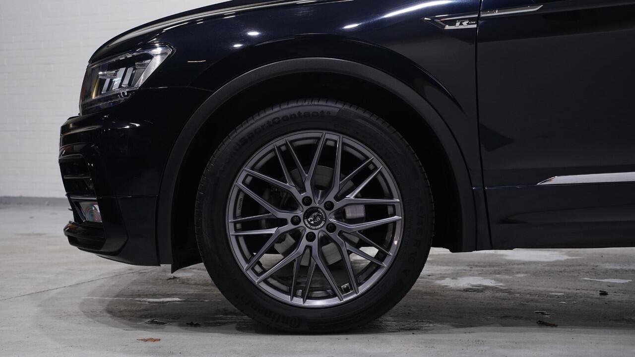 Volkswagen TIGUAN 1.5 TSI Comfortline Business 1e eigenaar NAP R-Line 19-inch lmv digitale-cockpit PDC v+a Distance controle Climate-controle Privat-glas DAB Navi full Park-pilot elektrische achterklep