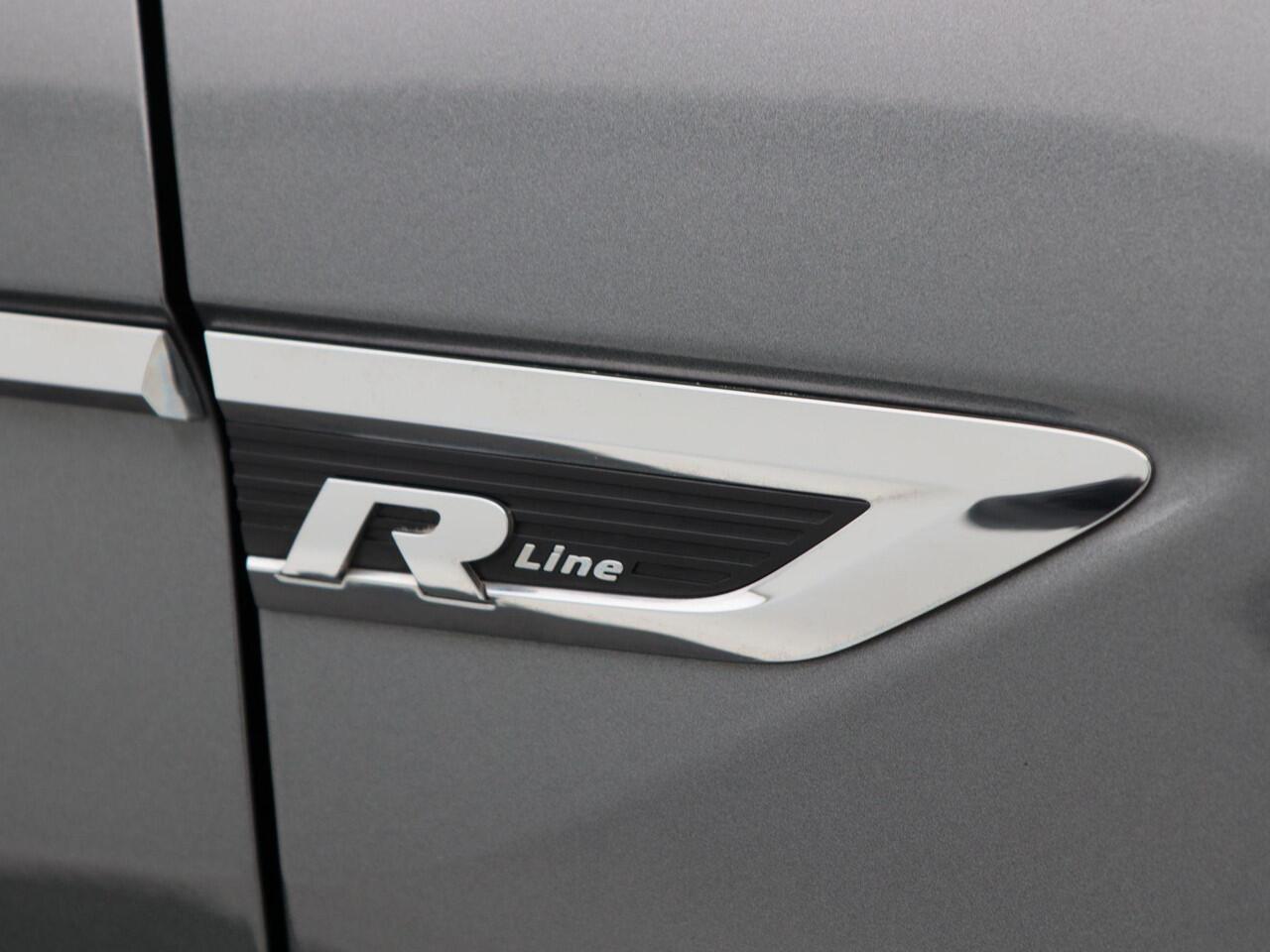 Volkswagen TIGUAN 1.5 TSi ACT Highline Business R 150 Pk Automaat | Panoramadak | Trekhaak Elektrisch | Leder | Virtual Cockpit | Adaptive Cruise | Camera | 20 Inch | 79.522 Km