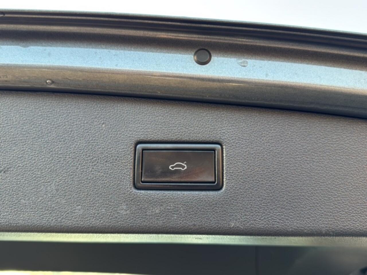 Volkswagen TIGUAN 2.0 TDI 4MOTION PANO-DAK/CAMERA/ACC/ELEKKLEP/STOELVERW/NAVI