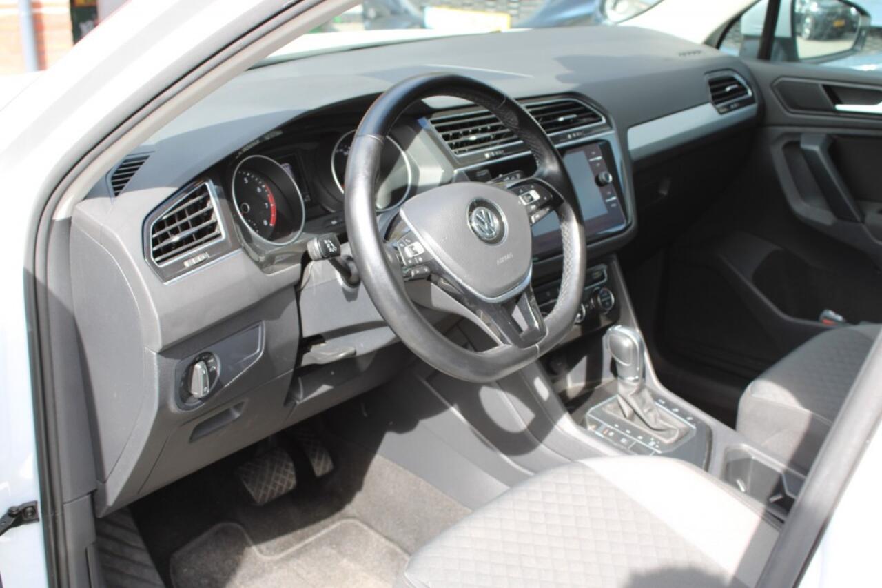 Volkswagen TIGUAN 1.5 TSI ACT ComfortLine Business Automaat - Camera navi
