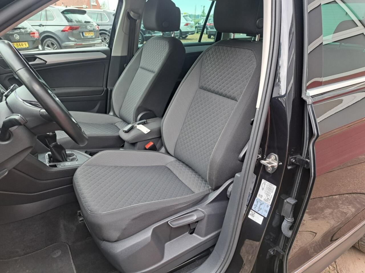 Volkswagen TIGUAN 1.5 TSI 131 Pk Comfortline Business Ecc Nav. Apple Carplay