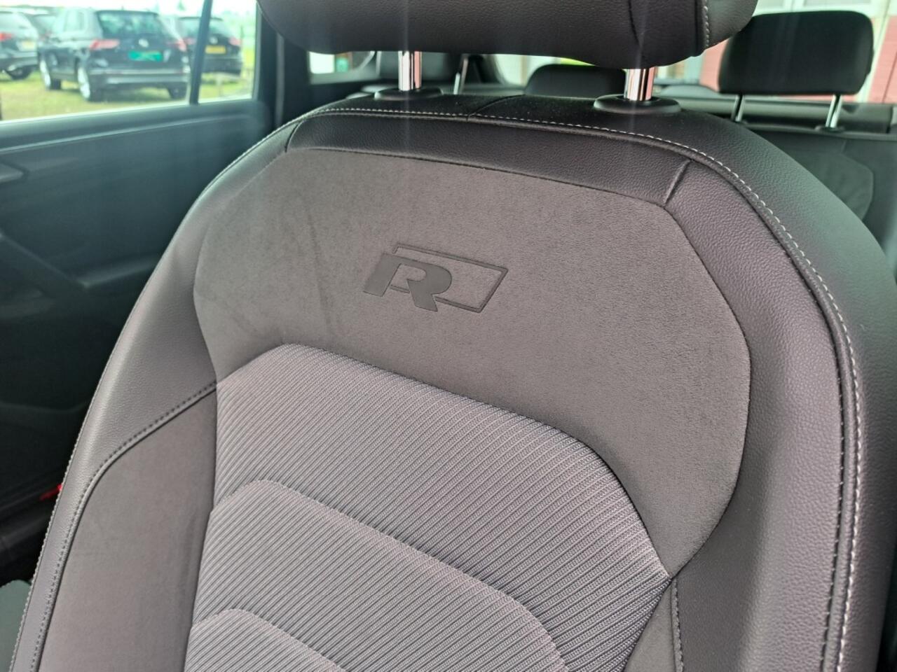 Volkswagen TIGUAN 1.5 TSI ACT 150 Pk R-Line (3x) Highline Business Dsg Virtual