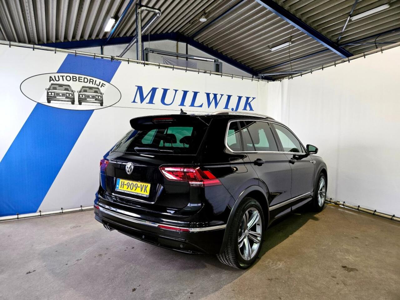 Volkswagen TIGUAN 1.5 TSI R-Line Highline / Panoramadak / NL Auto