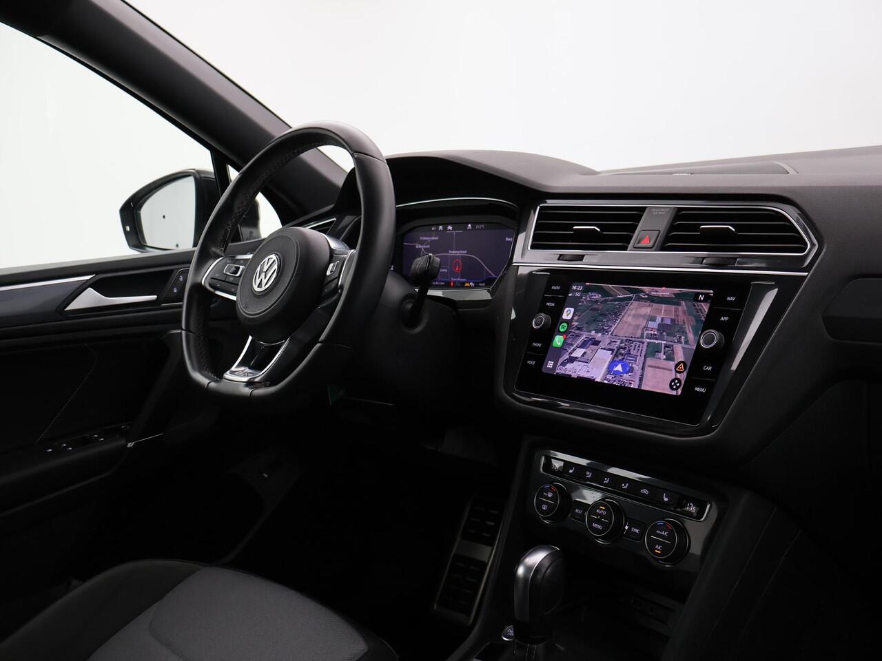 Volkswagen TIGUAN Allspace 1.5 TSI R-LINE INTERIEUR + EXTERIEUR | VIRTUAL COCKPIT | TREKHAAK | PANORAMA | ADAPTIVE CRUISE