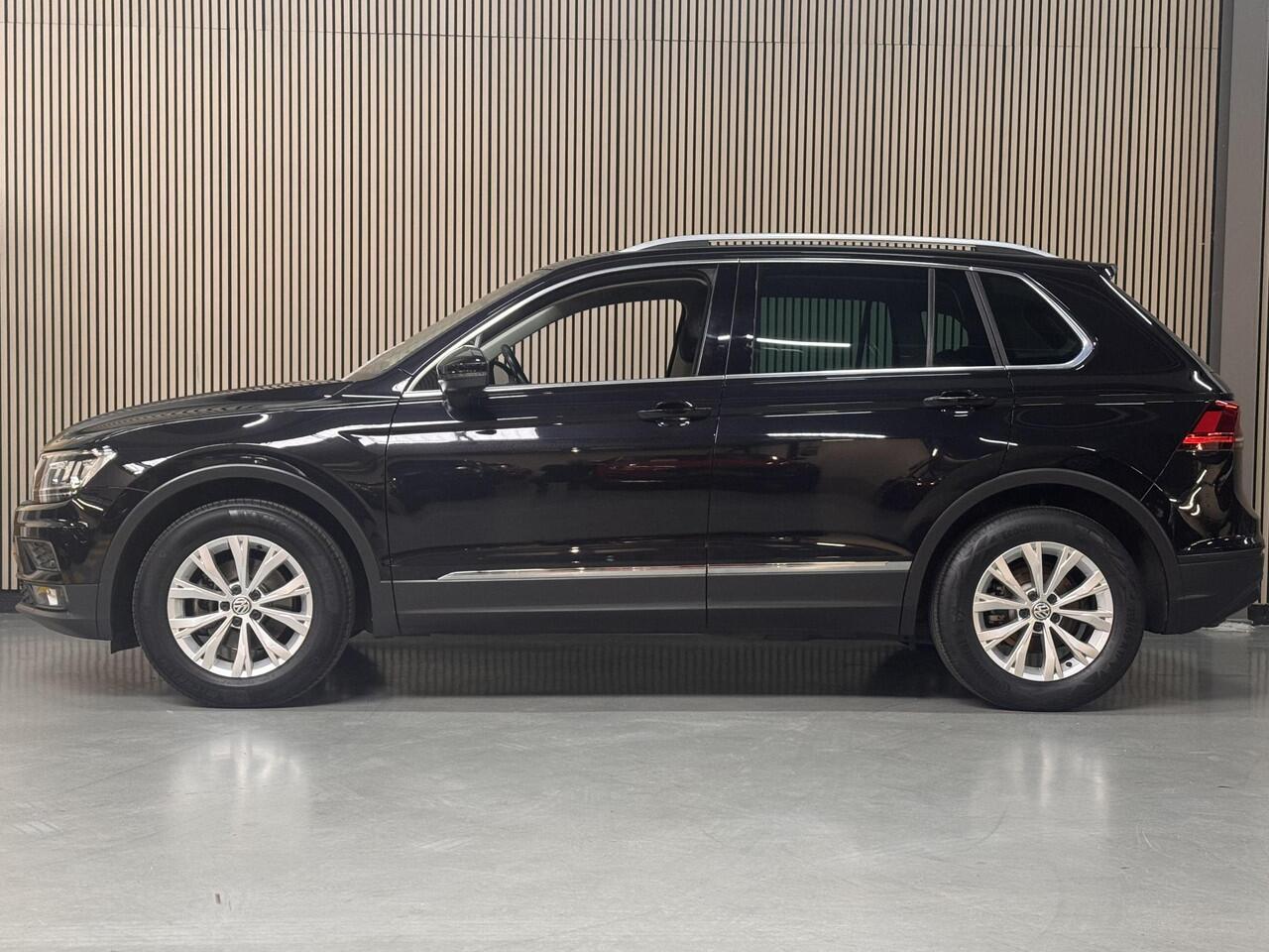 Volkswagen TIGUAN 1.5 TSI Comfortline Panoramadak Trekhaak Navi Ad Cruise Winter pack El. Klep Dealeronderhouden