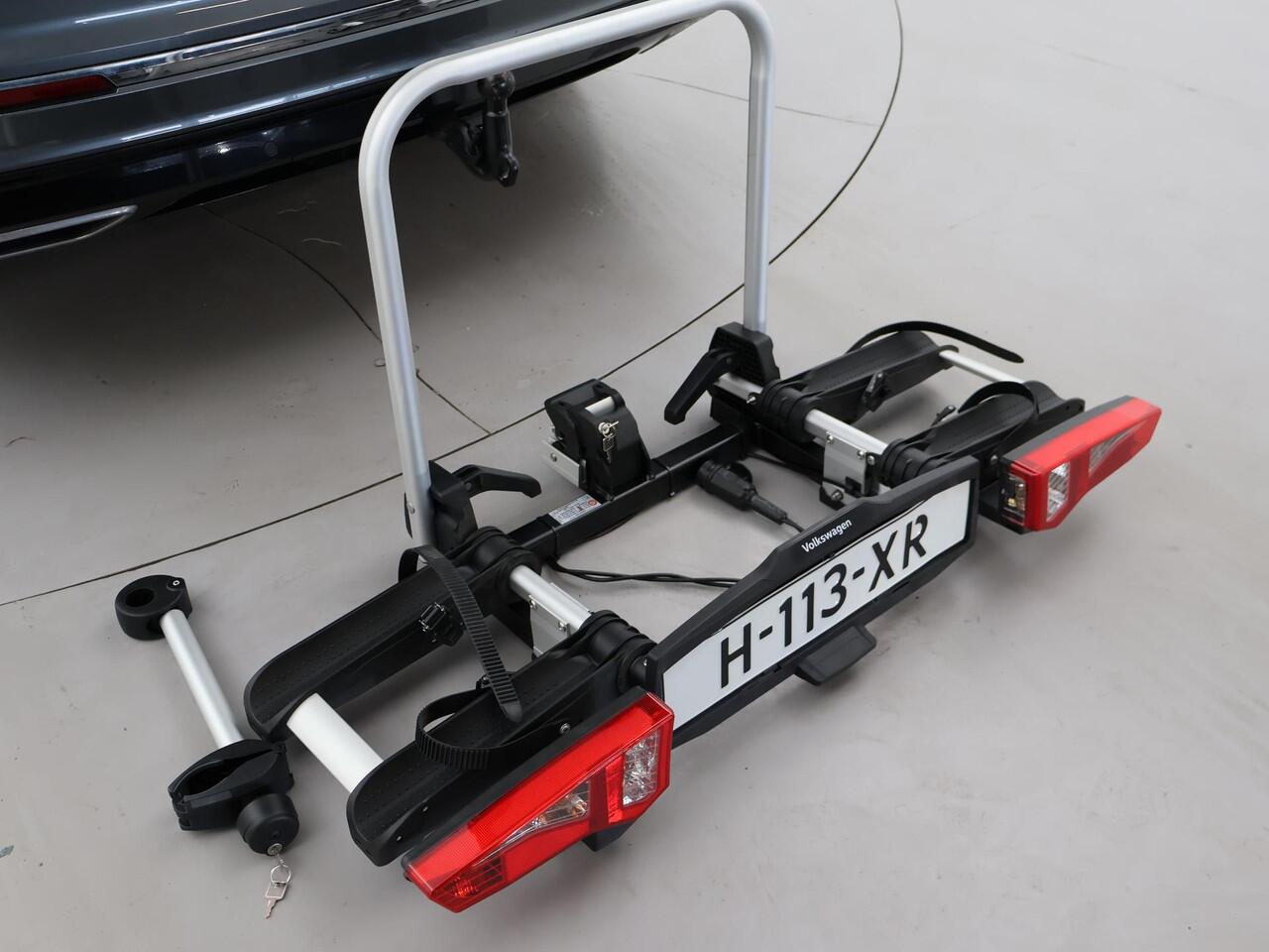 Volkswagen TIGUAN Allspace 1.5 TSI R-LINE + PANORAMA | FIETSENDRAGER | TREKHAAK | MASSAGE | VIRTUAL COCKPIT | DAKDRAGERS