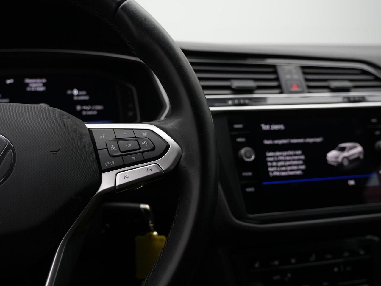 Volkswagen TIGUAN 1.5 TSI 150 pk DSG Elegance Face lift | Achteruitrijcamera | Stuur-/stoelverwarming | Navigatie | Adaptive Cruise