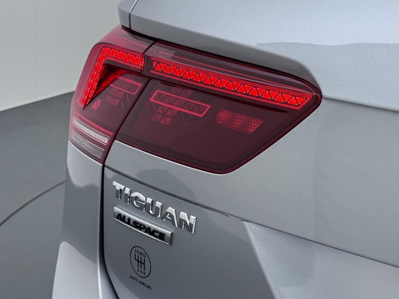 Volkswagen TIGUAN Allspace 1.5 TSI Highline Business R 7p. 7 persoons R-Line Trekhaak Panoramadak