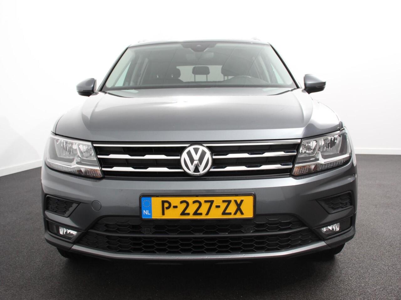 Volkswagen TIGUAN Allspace 1.5 TSI DSG Comfortline 7p. | Climate Control | Camera | Parkeer sensoren | Trekhaak | Electrisch bedienbare achterklep | Stoelverwarming