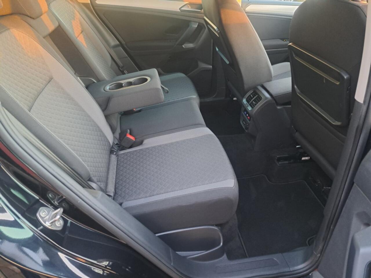 Volkswagen TIGUAN 1.5 TSI 131 Pk Comfortline Bns Virtual cockpit Ecc Nav. Apple Carplay