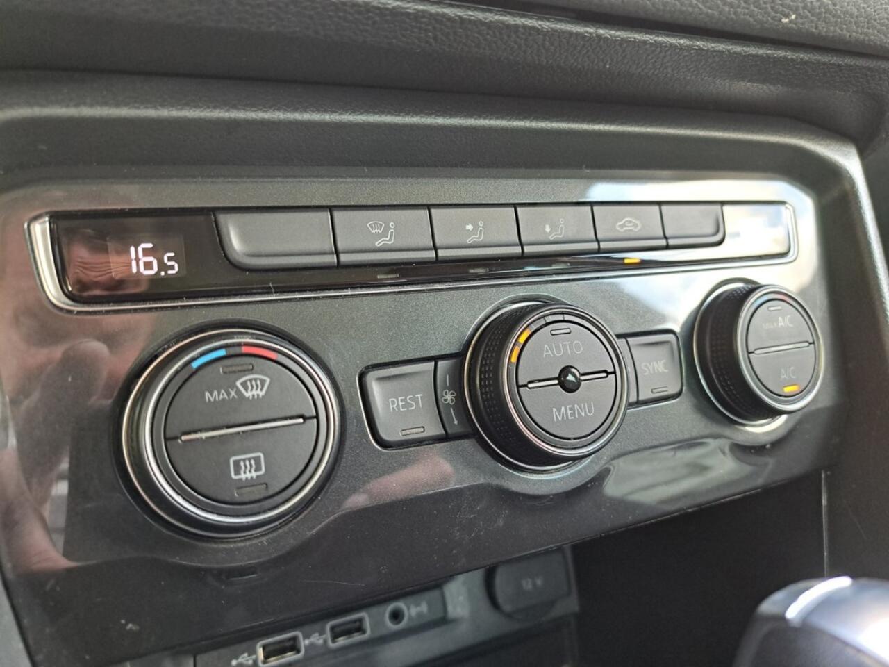 Volkswagen TIGUAN 1.5 TSI ACT 150 Pk Comfortl. Bs. Dsg-7 NAV. PDC