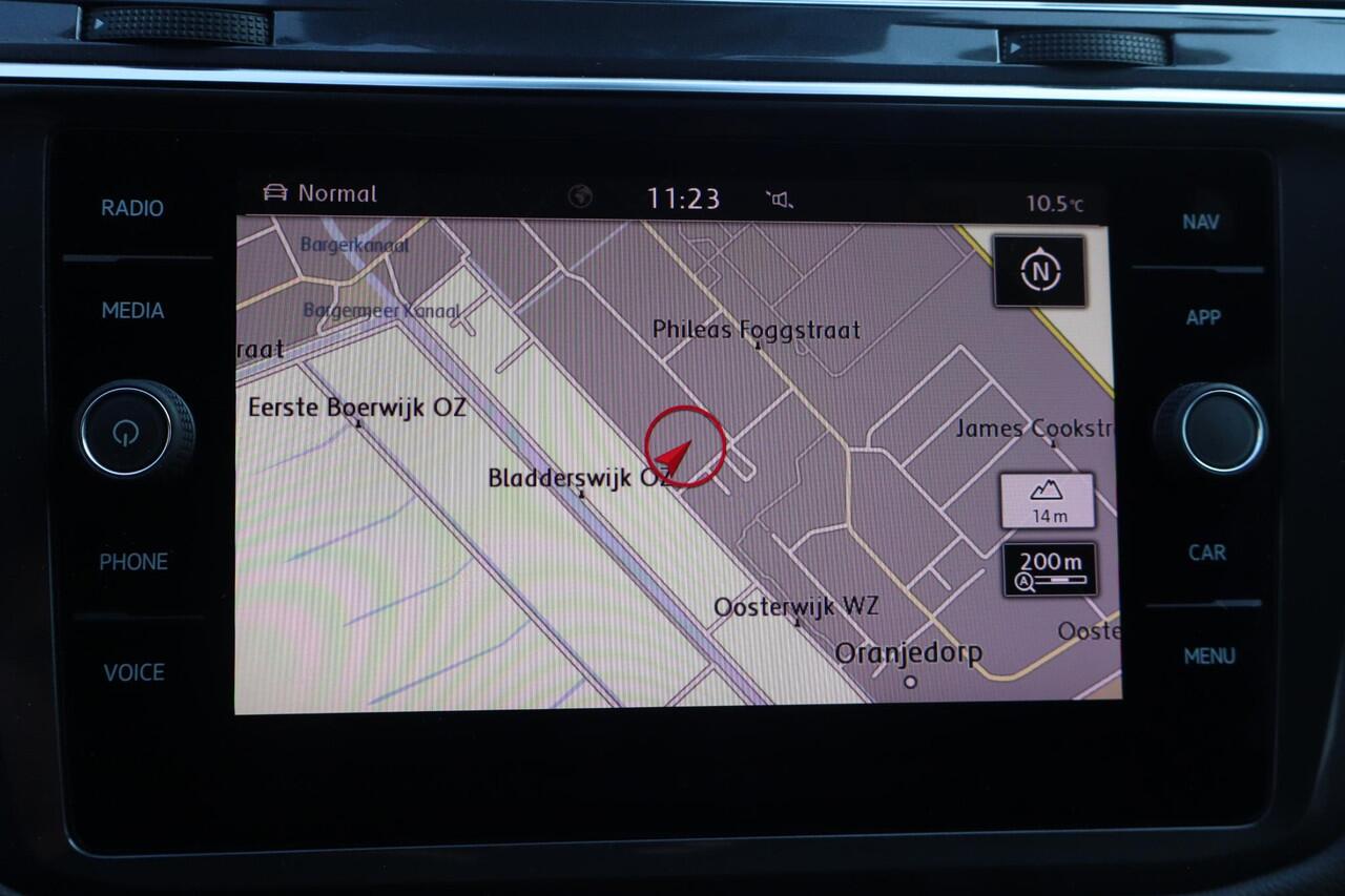 Volkswagen TIGUAN Allspace 1.5 TSI Highline (BTW AUTO), Navigatie, Camera, Virtual cockpit, Trekhaak, Cruise control, Climate control, Stoelverwarming