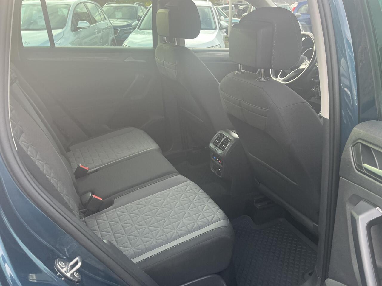 Volkswagen TIGUAN 1.5 TSi DSG Life Business | CAMERA | STOELVERW. | NW. MODEL |