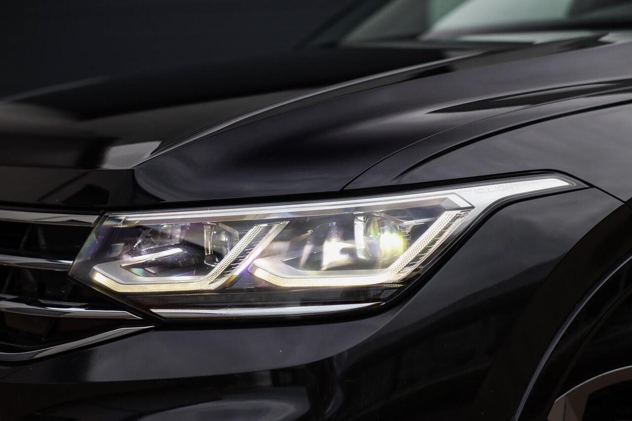 Volkswagen TIGUAN 1.5 TSI 2x R-Line ? Pano ? IQ-light ? Keyless