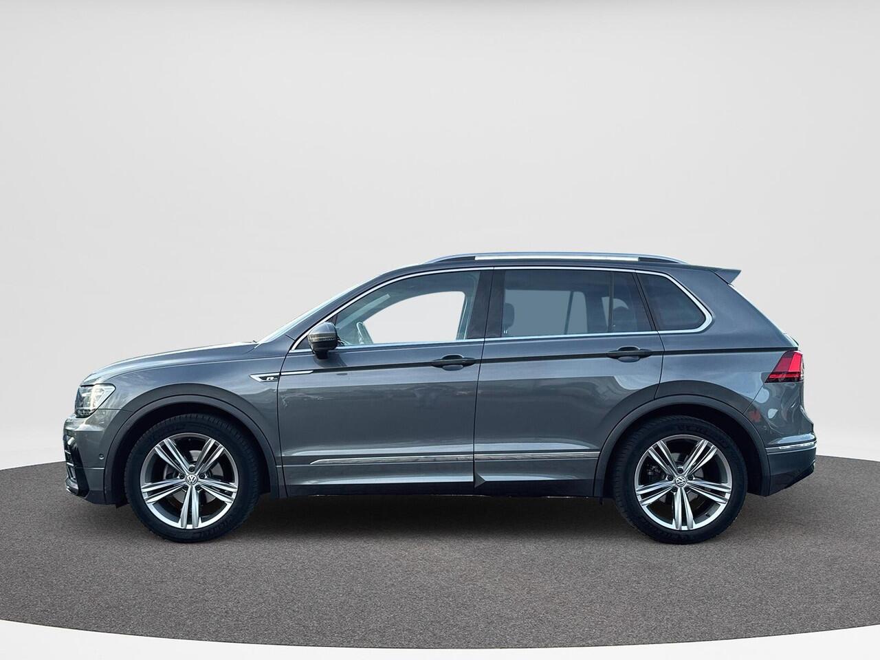 Volkswagen TIGUAN 1.5 TSI ACT Highline Business R | Trekhaak | Pano | A.Camera | Keyless | Elec. A-Klep |