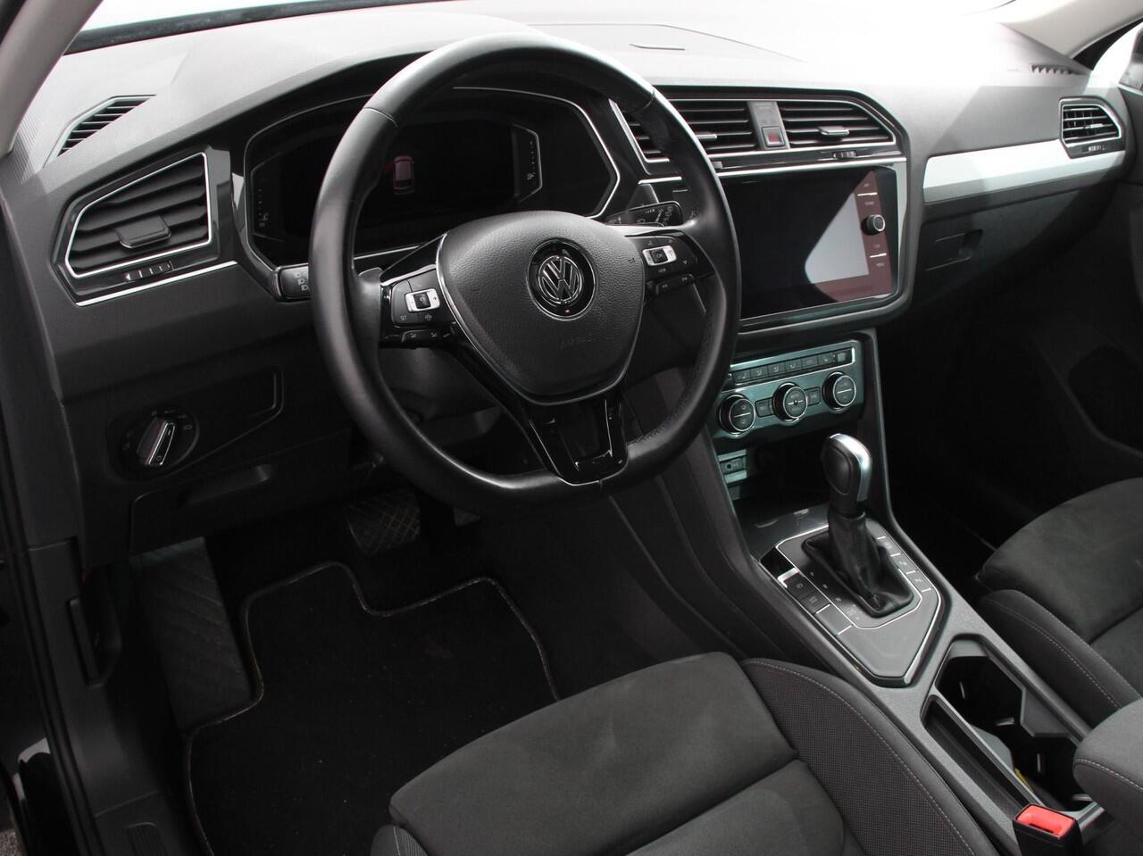 Volkswagen TIGUAN 1.5 TSI Comfortline Team DSG | Navigatie | Apple carplay/Android Auto | Climate Control | Camera | Lane Assist | Virtual Cockpit | Winterpakket | Adaptive Cruise control | Lichtmetalen Velgen