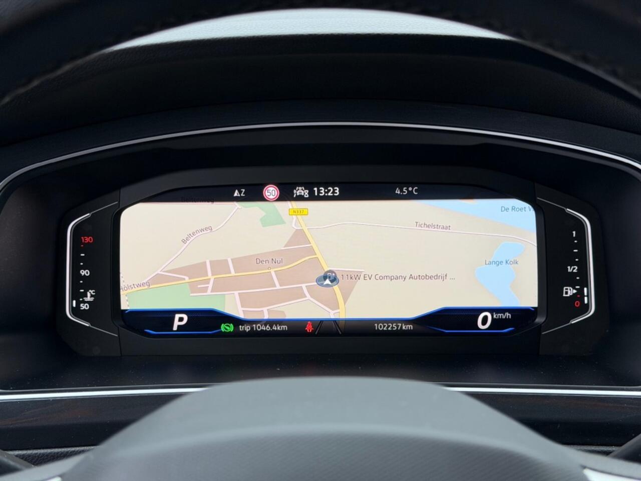 Volkswagen TIGUAN 1.5 TSI DSG 2x R-LINE Trekhaak Black Style