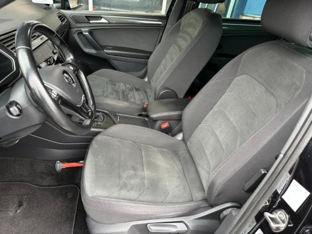 Volkswagen TIGUAN 1.5 TSI HIGHLINE. BUSINESS. R-LINE. CARPLAY, TREKHAAK. ELEKTR. A.KLEP. ALL IN prijs!