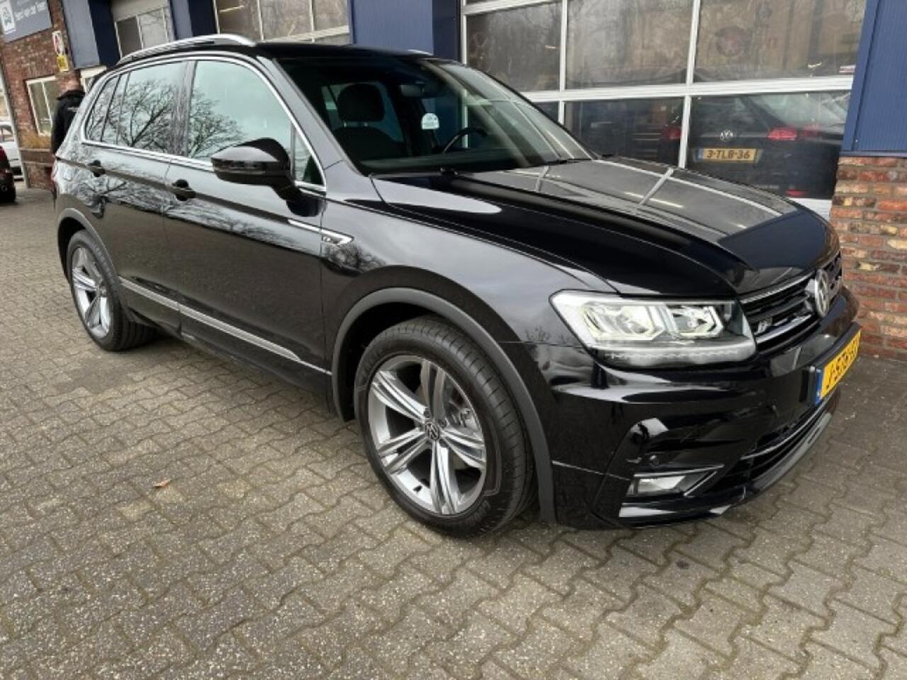 Volkswagen TIGUAN 1.5 TSI HIGHLINE. BUSINESS. R-LINE. CARPLAY, TREKHAAK. ELEKTR. A.KLEP. ALL IN prijs!