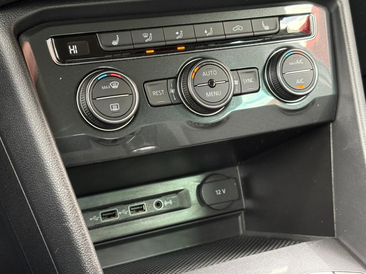 Volkswagen TIGUAN 1.5 TSI ACT.150PK LED NAVI TREKHAAK CAMERA CARPLAY AIRCO LMV PDC