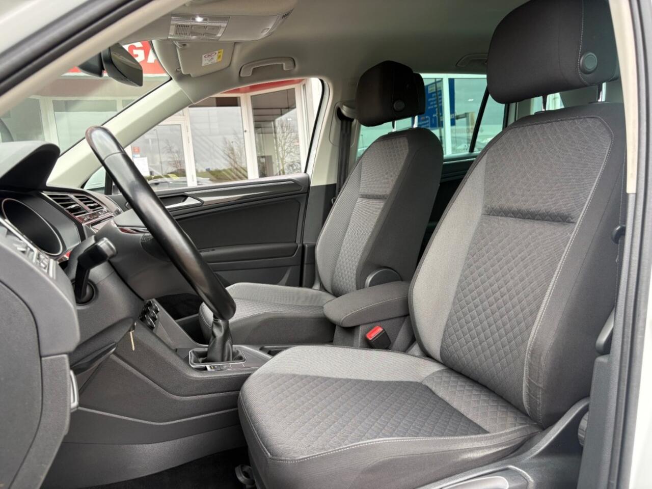 Volkswagen TIGUAN 1.5 TSI ACT.150PK LED NAVI TREKHAAK CAMERA CARPLAY AIRCO LMV PDC