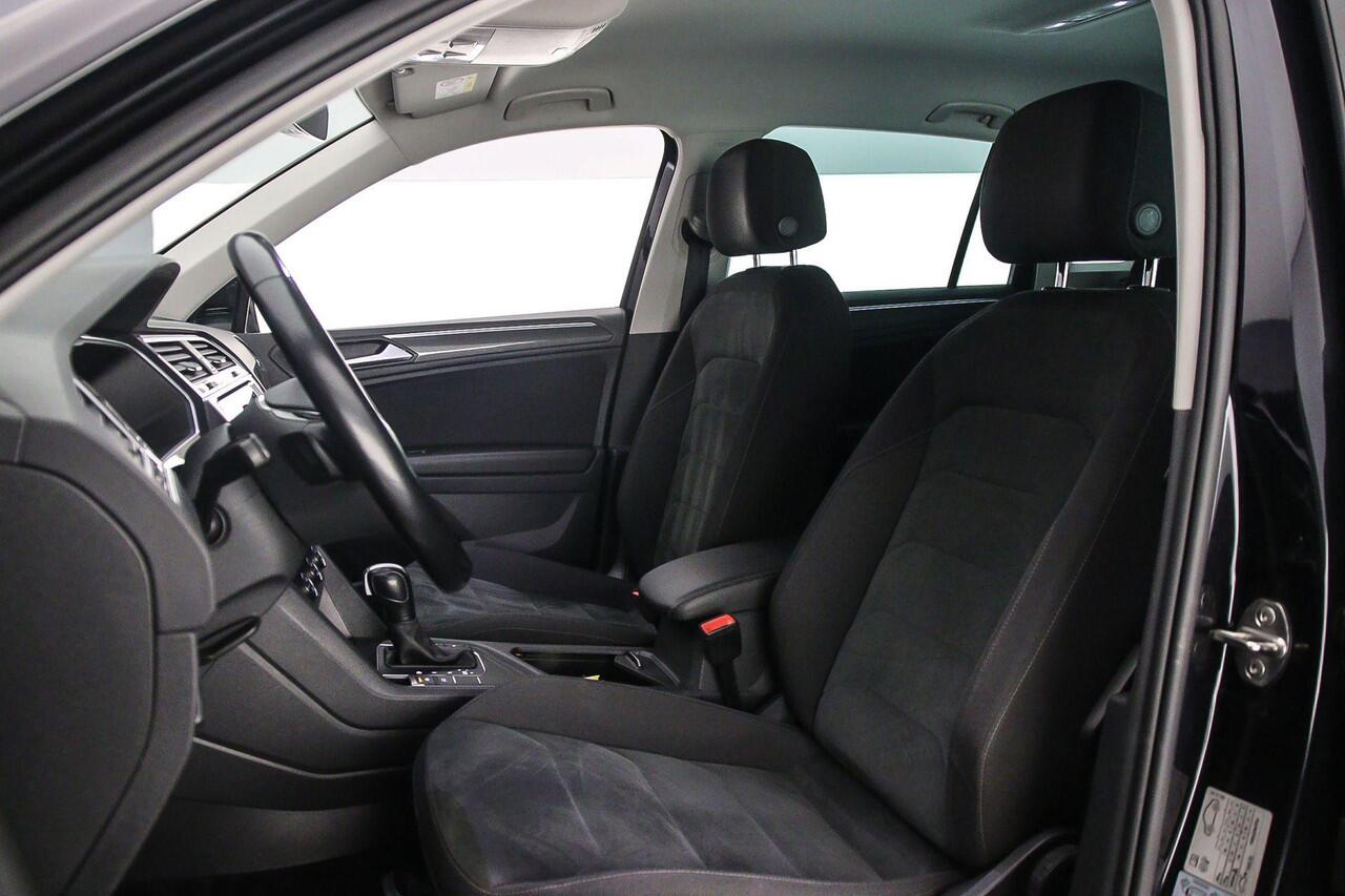 Volkswagen TIGUAN Highline Business R 1.5 TSI 150pk DSG Automaat Trekhaak, Adaptive cruise control, Navigatie, Head up display, Achteruitrijcamera, LED koplampen, Stoelverwarming