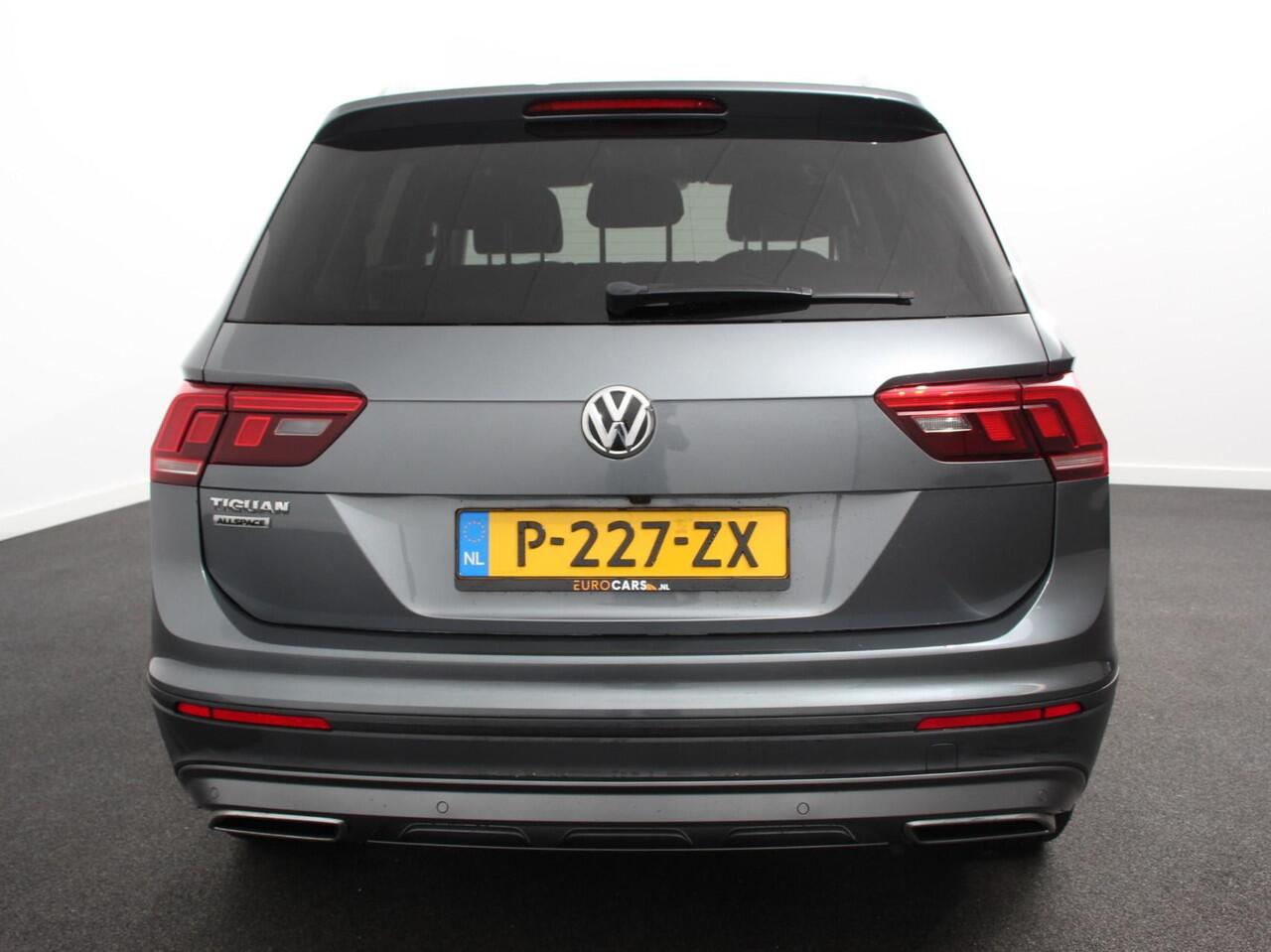 Volkswagen TIGUAN Allspace 1.5 TSI DSG Comfortline 7p. Climate Control Camera Parkeer sensoren Trekhaak Electrisch bedienbare achterklep Stoelverwarming