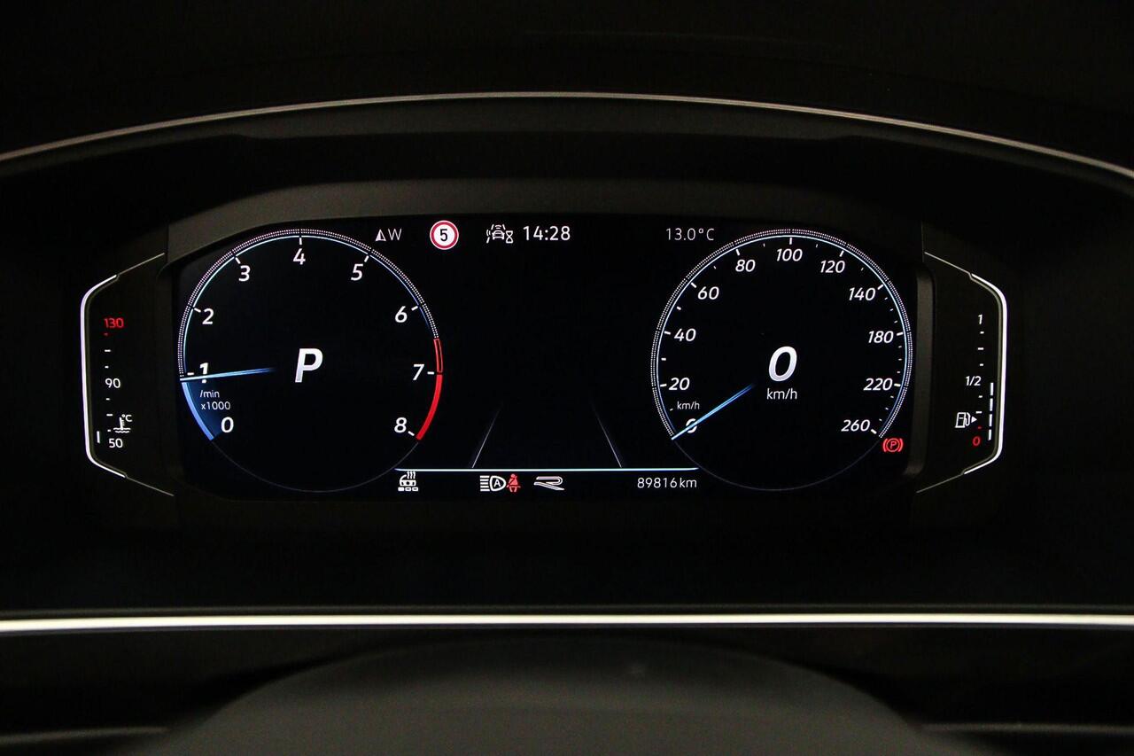 Volkswagen TIGUAN R-Line Business+ 1.5 TSI 150pk DSG Automaat Adaptive cruise control, Elektrische achterklep, Black Style, Navigatie, Parkeersensoren, App connect, Stoelverwarming