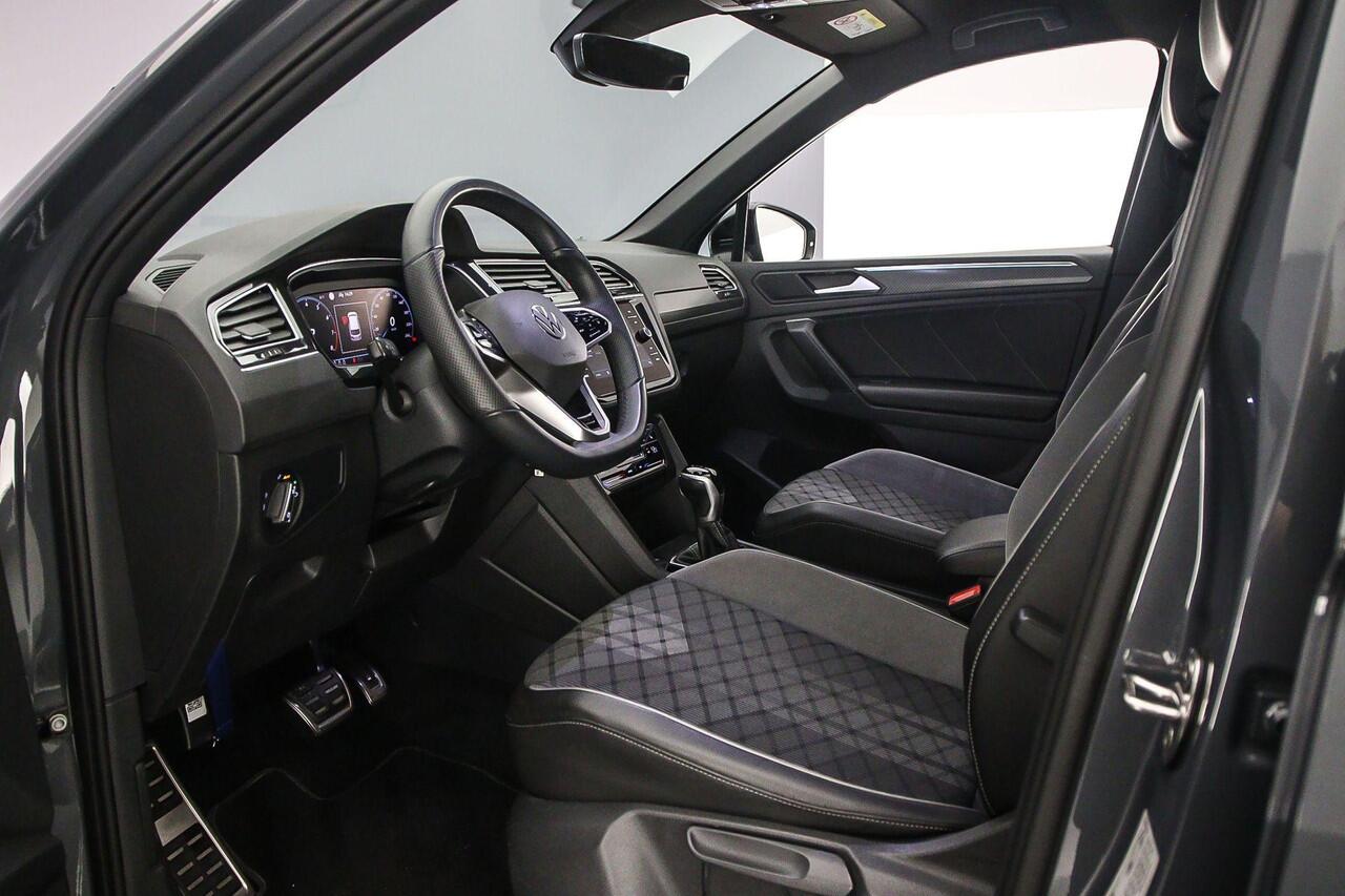 Volkswagen TIGUAN R-Line Business+ 1.5 TSI 150pk DSG Automaat Adaptive cruise control, Elektrische achterklep, Black Style, Navigatie, Parkeersensoren, App connect, Stoelverwarming
