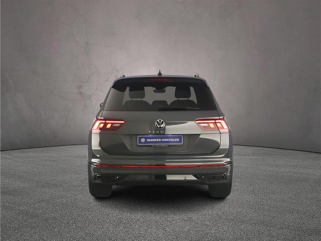 Volkswagen TIGUAN R-Line Business+ 1.5 TSI 150pk DSG Automaat Adaptive cruise control, Elektrische achterklep, Black Style, Navigatie, Parkeersensoren, App connect, Stoelverwarming