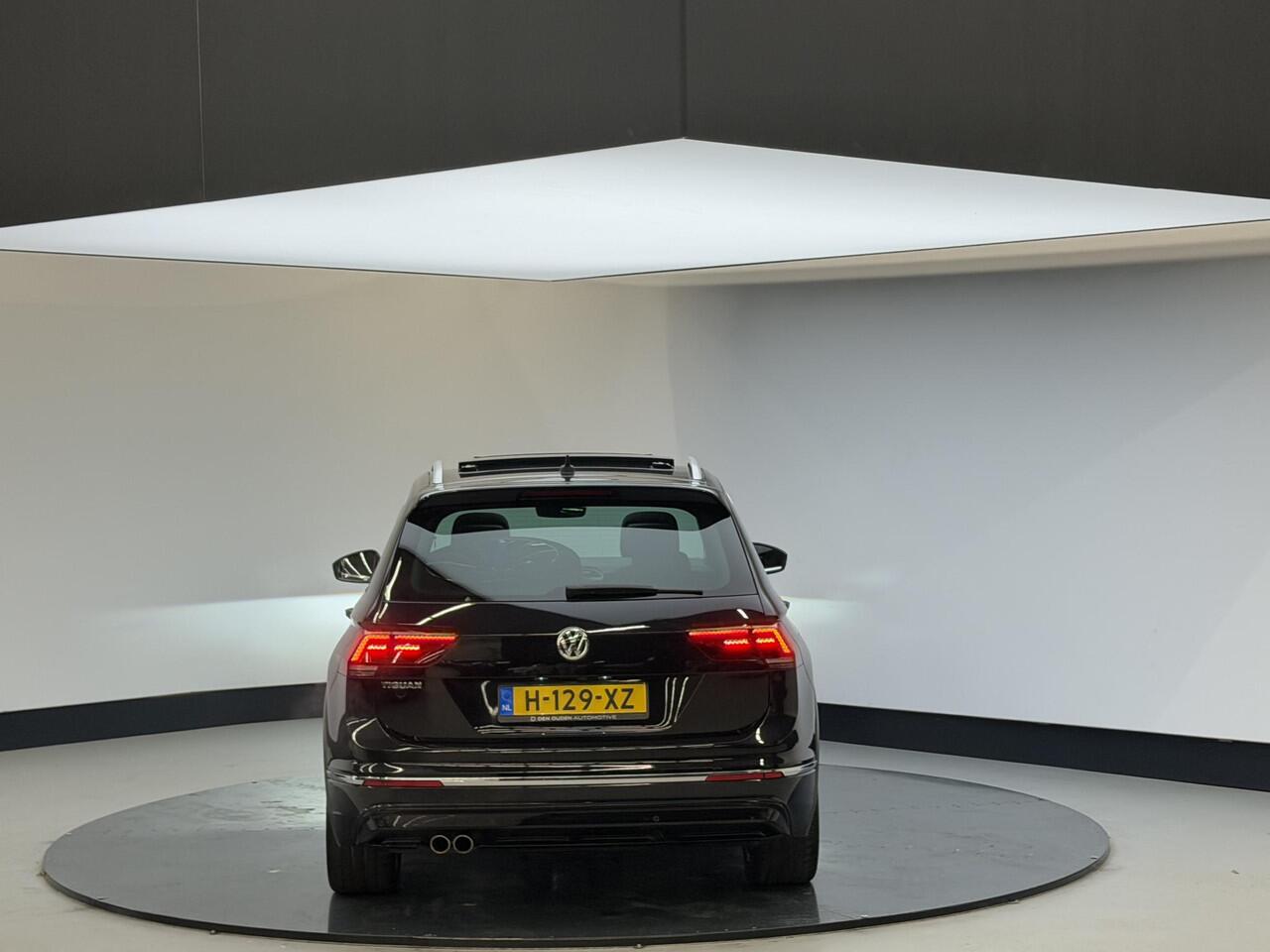 Volkswagen TIGUAN 1.5 TSI ACT Highline Business R | Panodak | Trekhaak | Massage stoel | 1e eigenaar | NL Auto