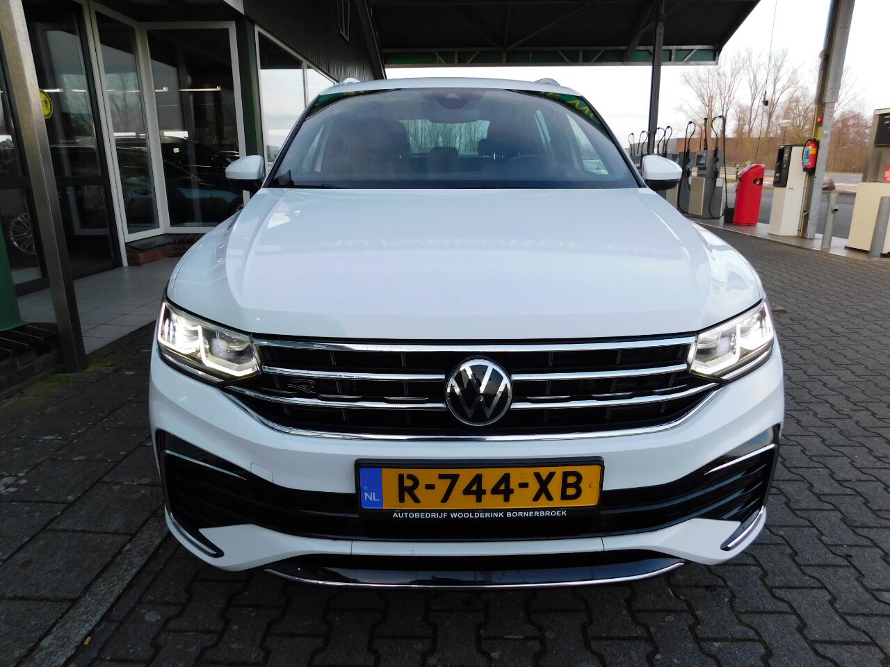 Volkswagen TIGUAN 1.5TSI 150PK R-line! All-in Prijs!