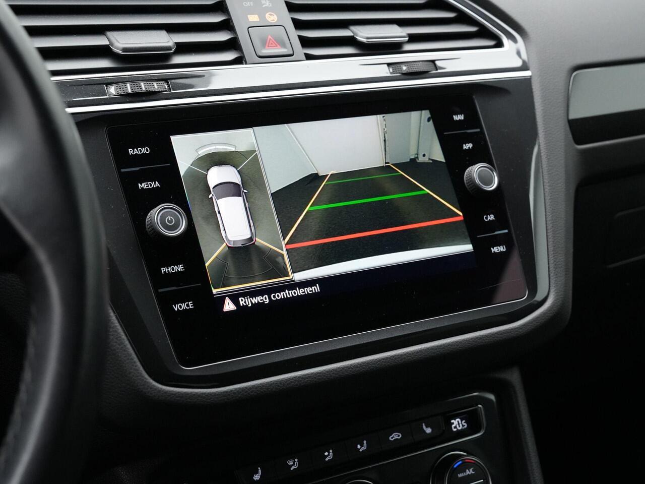 Volkswagen TIGUAN 1.5 TSI 150 pk DSG ACT Highline Business R / R-Line | Panoramadak | Trekhaak | 360 camera | Dynaudio