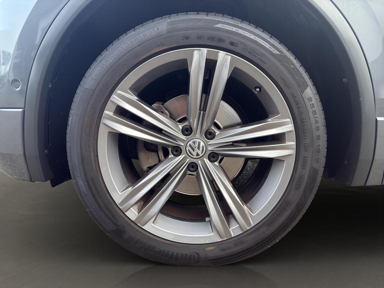 Volkswagen TIGUAN Allspace 1.5 TSI Highline Business R Line | Panodak | Electr.Trekhaak | 20"| Dynaudio | Virtueel Cockpit |