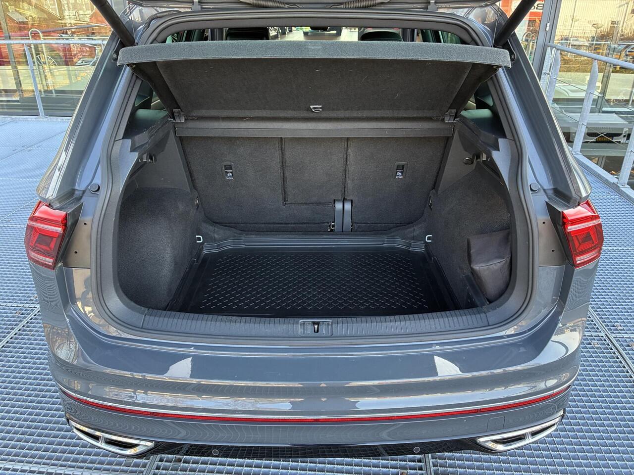 Volkswagen TIGUAN 1.5 TSI R-Line Business+ Automaat 150PK | Navigatie | Adaptieve Cruise Control | Elektrische achterklep