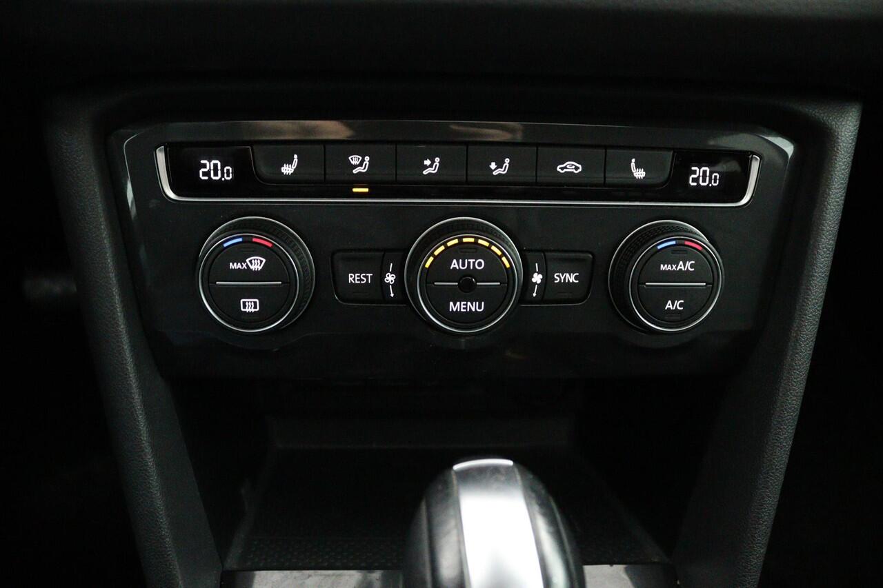 Volkswagen TIGUAN Allspace 1.5 TSI R-LINE*AUTOM*PANO*NAVI*HAAK*CAM*CARPLAY