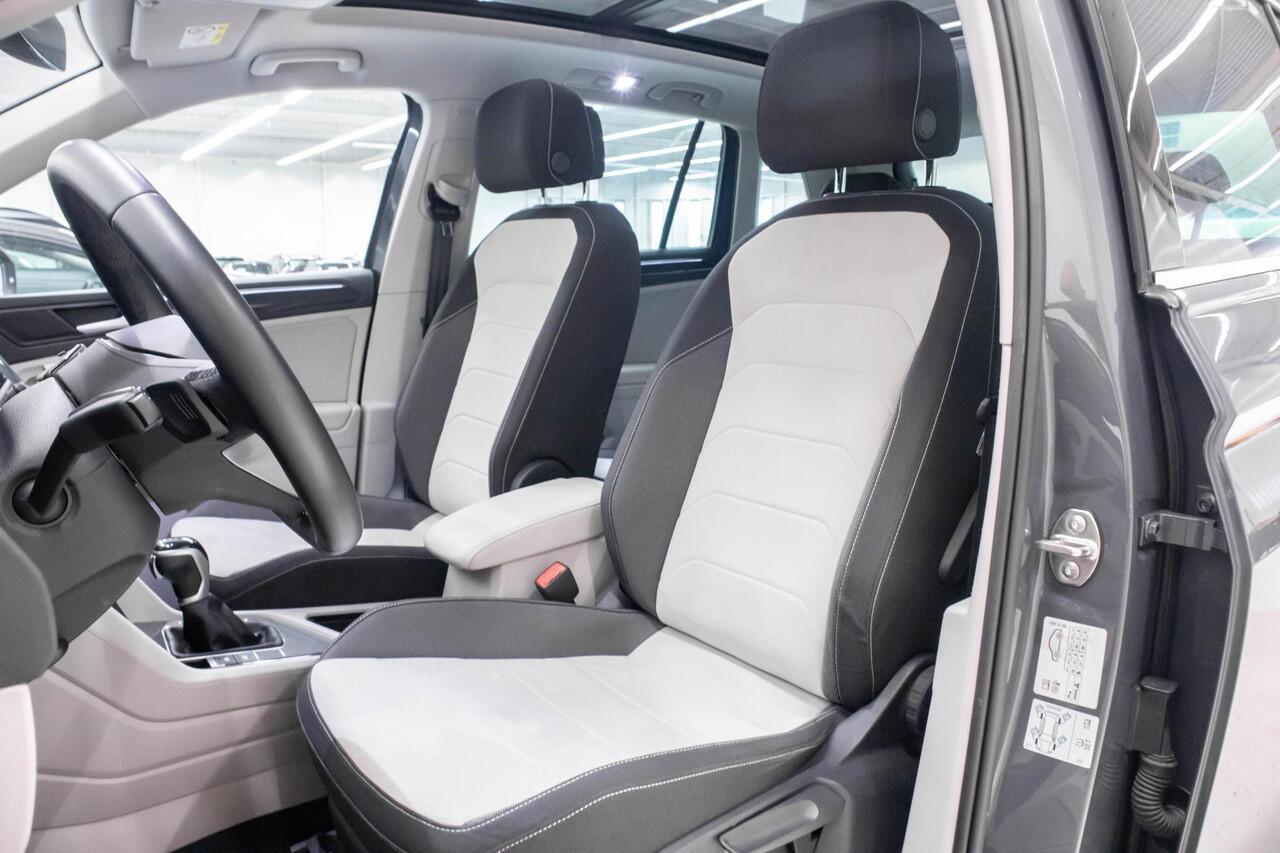 Volkswagen TIGUAN 1.4 TSI eHybrid Elegance Exclusive | Panoramadak |