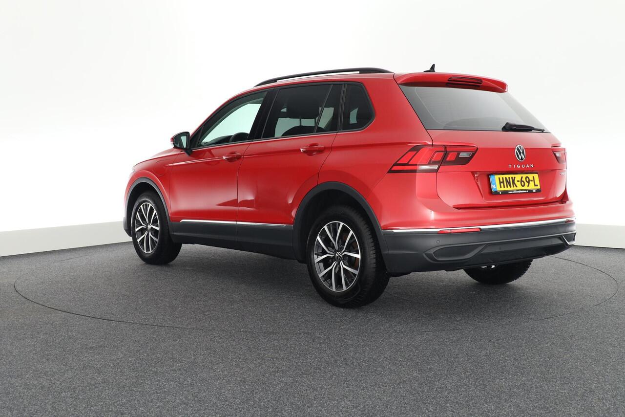 Volkswagen TIGUAN 1.4 TSI 245pk eHybrid Life Stoelverwarming Virtual Cockpit Navigatie