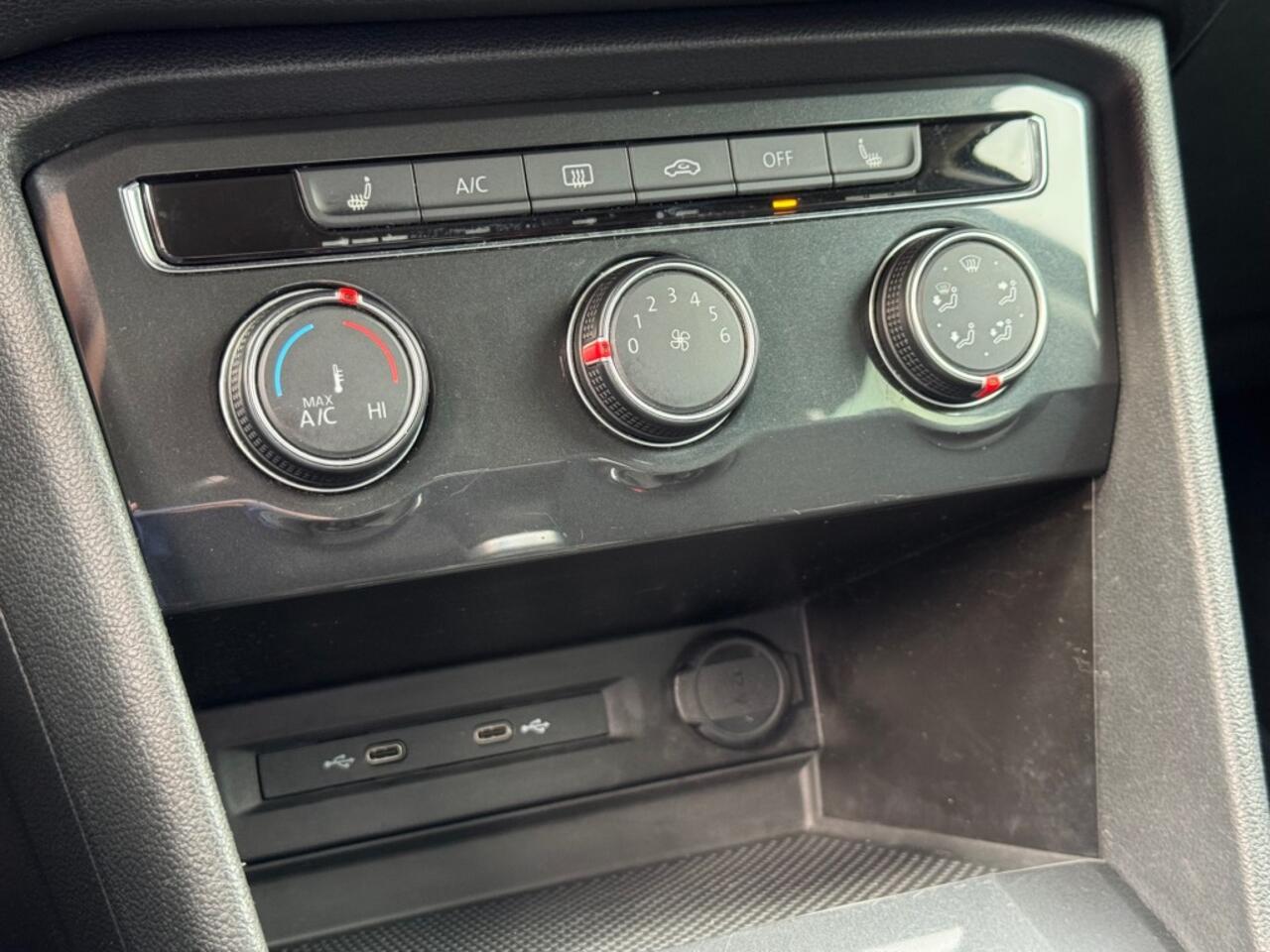 Volkswagen TIGUAN 1.5 TSI ACT. FACELIFT LED NAVI CARPLAY AIRCO LMV PDC