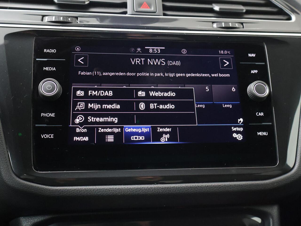 Volkswagen TIGUAN 1.5 TSI R-Line | 150 PK | Automaat | Trekhaak wegklapbaar | LED Plus koplampen | 19"LM velgen | 2 x R-Line | Black Edition |