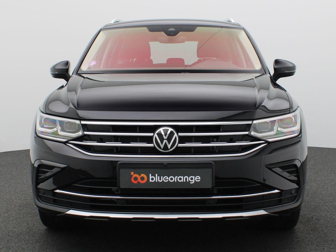 Volkswagen TIGUAN 1.5 TSI Elegance 150PK DSG Adaptieve Cruise Controle, 360gr. Camera, Keyless, Navi Pro, Matrix LED-verlichting, Stoelverwarming, Trekhaak, 19" LM Velgen
