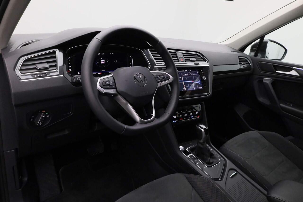 Volkswagen TIGUAN 1.4 TSI 245PK DSG eHybrid Elegance | Pano | IQ Light | Camera | Navi | ACC | Keyless | 18 inch
