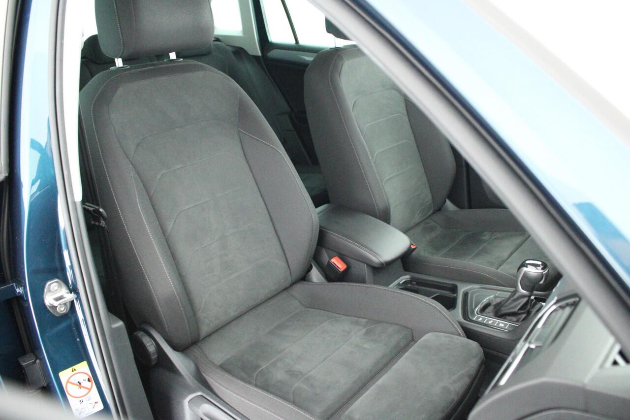 Volkswagen TIGUAN 1.5 TSI 150pk DSG Life Business Trekhaak Camera Keyless Virtual Cockpit Stoelverwarming Massage Navigatie