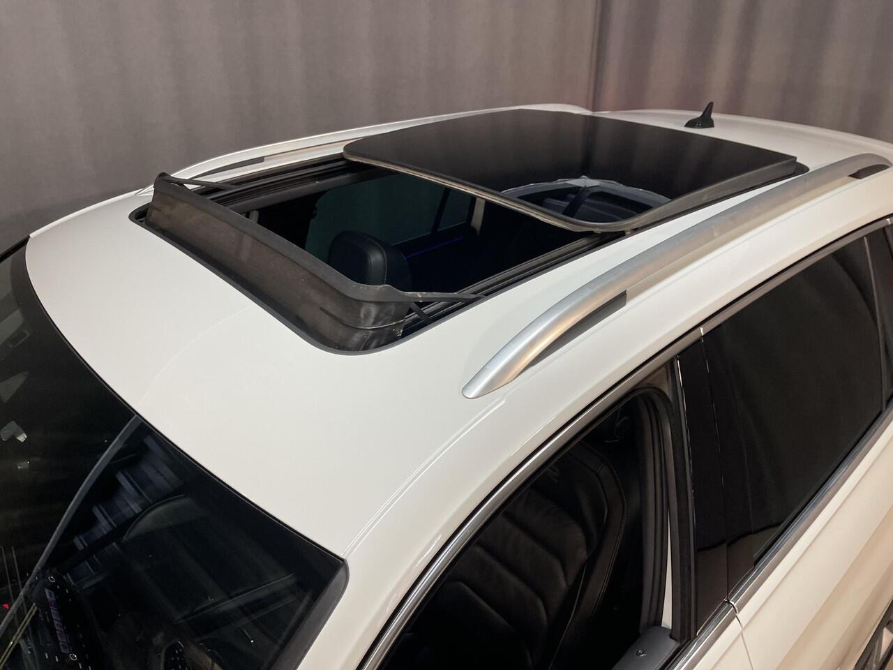 Volkswagen TIGUAN 1.4 TSI eHybrid R-Line Business+ 19"/Panoramadak/Trekhaak/Leder + memory/360 camera/Elektrische klep/Dodehoek/Stuur + stoelverwarming