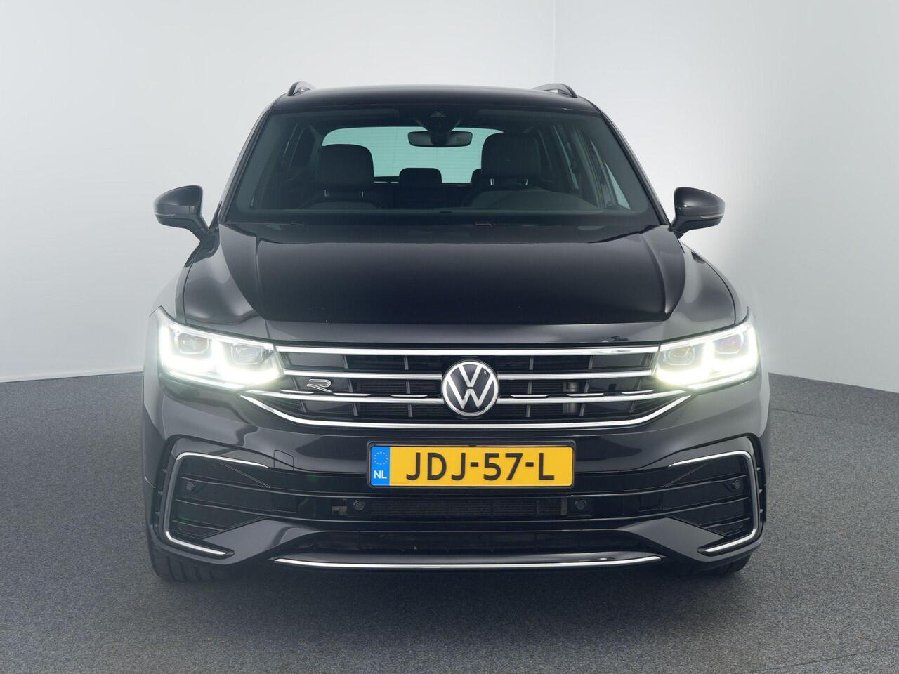 Volkswagen TIGUAN 1.4 TSI eHybrid R-Line Business+ | Trekhaak | Carplay | Camera | Matrix IQ |